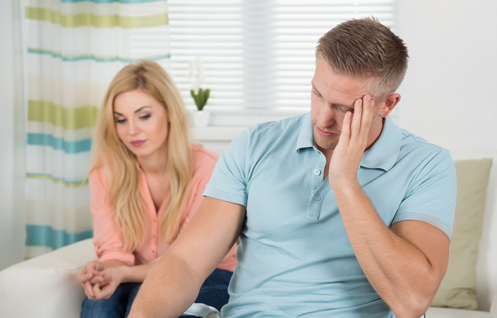 أزمة الثقة تؤثر على زواجك.. إليكِ 5 علامات