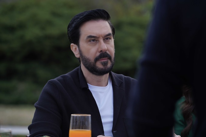 قصي خولي وديمة قندلفت ورزان جمال في مواجهة يتحكّم بها 