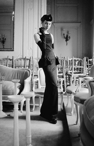 Dior Glamour  كتاب صوّر من مارك شو