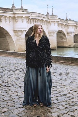 ديور Pre-Fall 2026: أناقة تُعاد صياغتها بهدوء ذكي