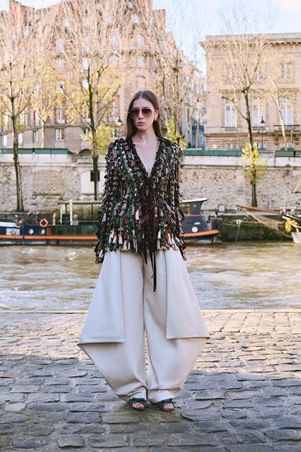 ديور Pre-Fall 2026: أناقة تُعاد صياغتها بهدوء ذكي