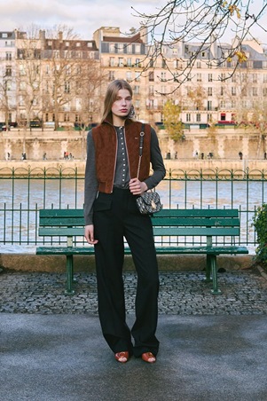 ديور Pre-Fall 2026: أناقة تُعاد صياغتها بهدوء ذكي