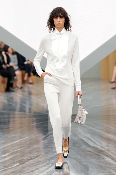 الجرأة والخيال يكتبان البداية الجديدة في Dior صيف 2026