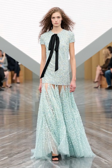 الجرأة والخيال يكتبان البداية الجديدة في Dior صيف 2026