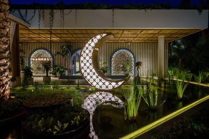 إليكِ تجربة تجمع بين التصميم الرفيع وأجواء البحر