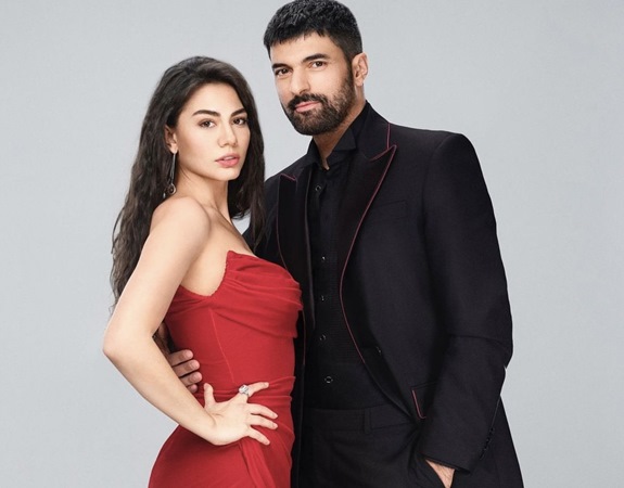 ديميت أوزدمير تخرج عن صمتها وترد على شائعات الملهى