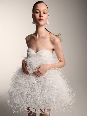 فساتين زفاف أوسكار دي لارينتا.. فخامة الحلم الأبيض