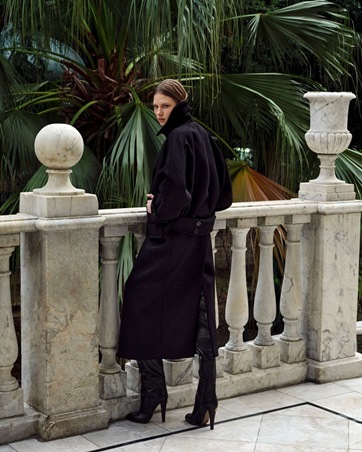 إيلي صعب Pre-Fall 2026: بيروت حين تصبح أسلوب حياة