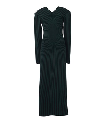 دفء وأناقة في إطلالاتك الشتوية