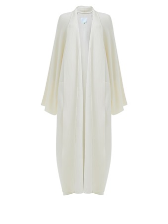 دفء وأناقة في إطلالاتك الشتوية