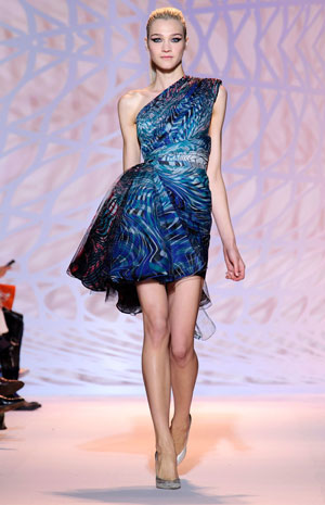 فساتين سهرة ناعمة مثالية لحفلات الكوكتيل الخريفية!