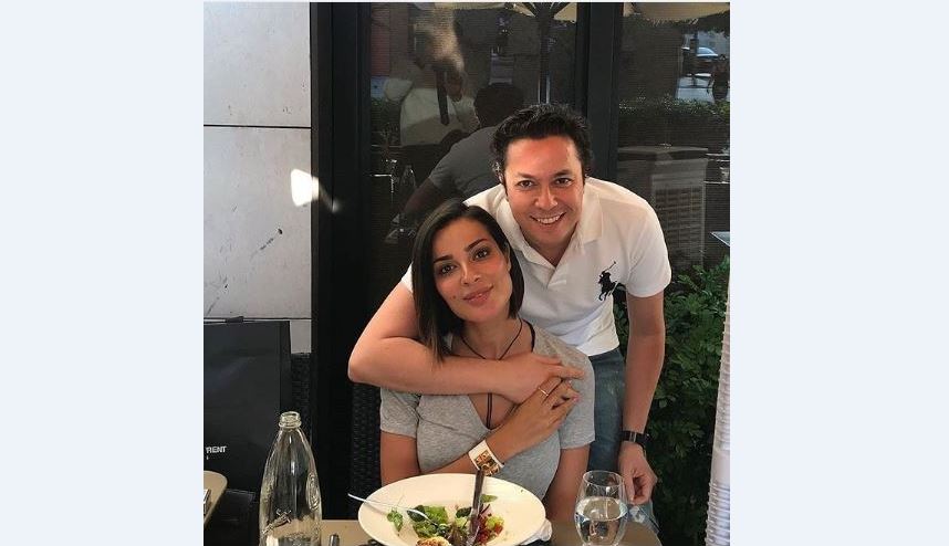 لأوّل مرّة صورة تجمع بين نادين نجيم وشقيقها.. هل يشبهها؟