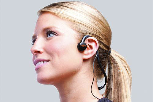مقارنة بين سماعات AfterShokz و Denon’s الرياضيتين