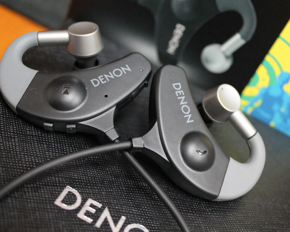 مقارنة بين سماعات AfterShokz و Denon’s الرياضيتين