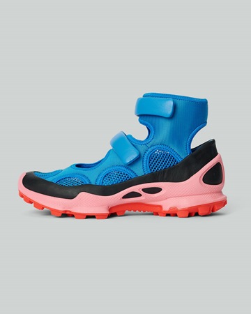 ناتاشا رامزي ليفي تضع بصامتها على أحذية ECCO الجديدة