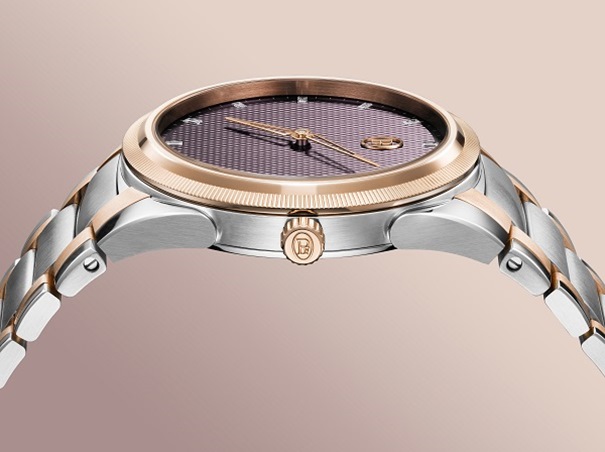 اخترنا لكِ.. ساعة بوميض العقيق القاني