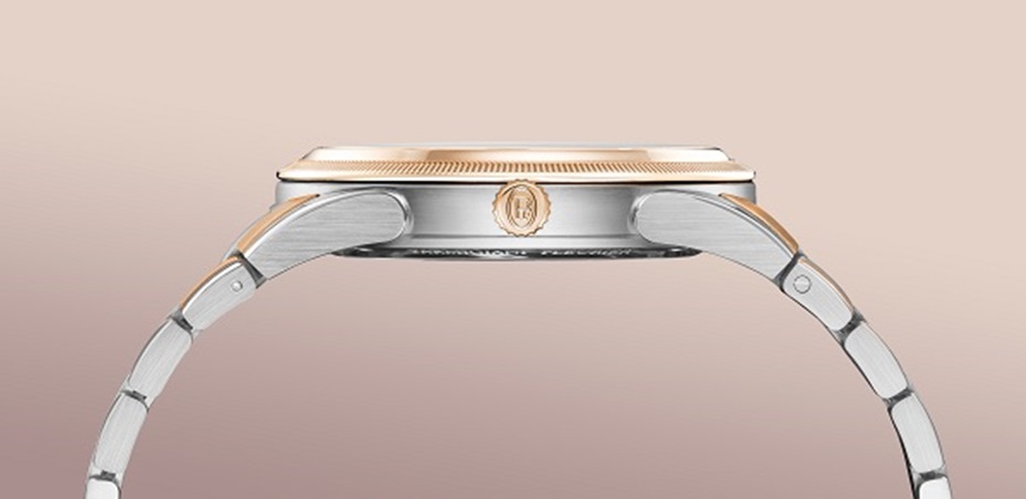 اخترنا لكِ.. ساعة بوميض العقيق القاني