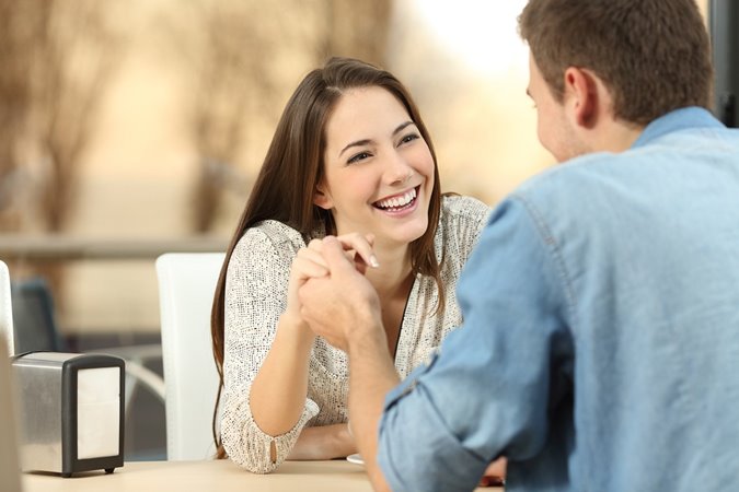 5 نصائح لتكوني صديقة لزوجك