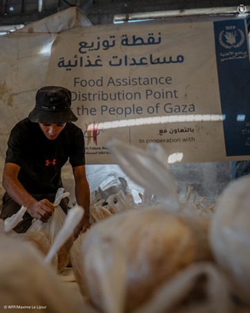 النجمة إليانا تتعاون مع برنامج الأغذية العالمي لمساعدة ألف عائلة في غزة