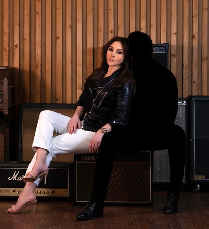 إليسا تحصد التريند وجمهورها بالانتظار