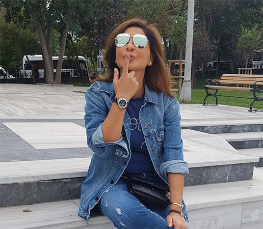 صديقة إليسا في يوم الصداقة العالمي
