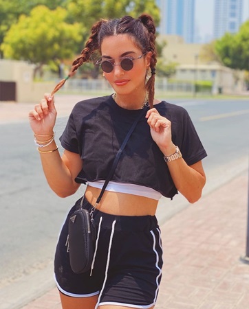 صيحات 2010 تعود إلينا من جديد طبقاً للنجمات ومدوّنات الموضة