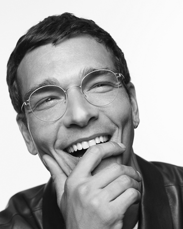 نظاراتك جريئة بنبض معاصر