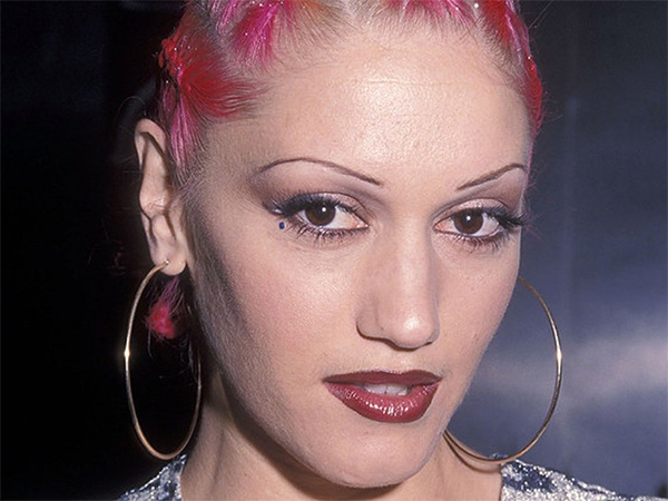 هل تعود صيحة الحواجب الرفيعة من جديد