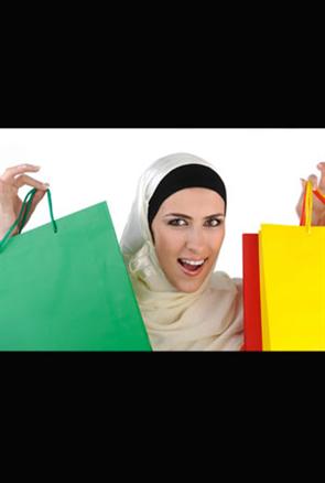 إطلالتك عصرية بحجاب جميل مع سترة جلدية