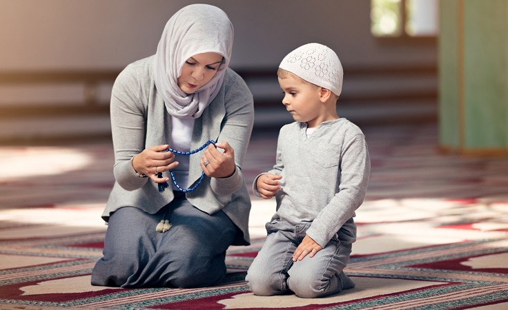 دليلك للتعامل مع طفلك خلال شهر رمضان | نواعم