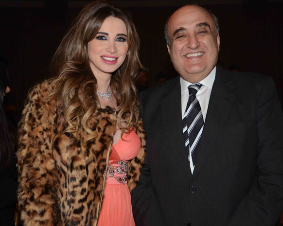 الفرو على أنواعه... عنوان أناقة النجمات العربيات