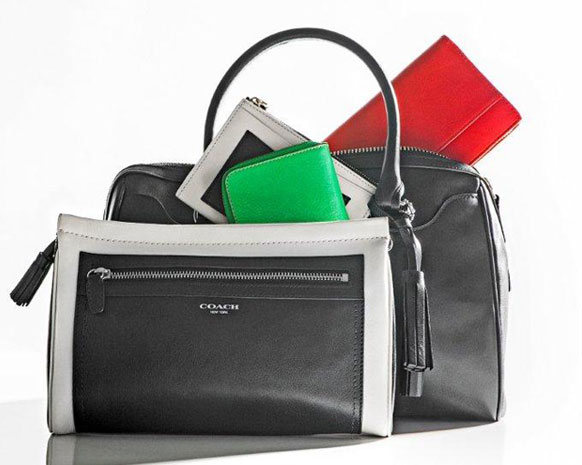 ماذا بين كوتش والمصمّم الإماراتي محمد سلطان الحبتور؟