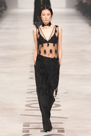 فيندي تفتح صفحة جديدة مع ماريا جارثيا كيوري