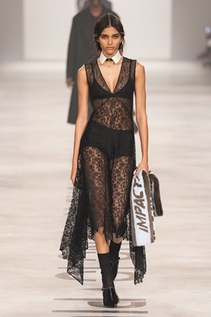 فيندي تفتح صفحة جديدة مع ماريا جارثيا كيوري