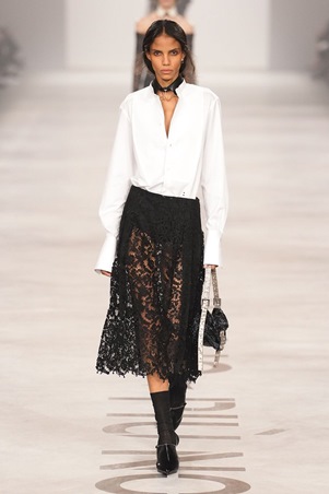 فيندي تفتح صفحة جديدة مع ماريا جارثيا كيوري