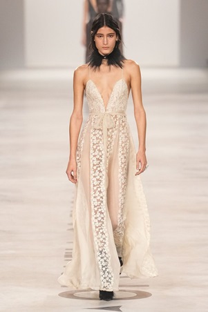 فيندي تفتح صفحة جديدة مع ماريا جارثيا كيوري