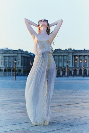 تعرفي إلى مجموعة سان لوران ريزورت 2026 الجريئة