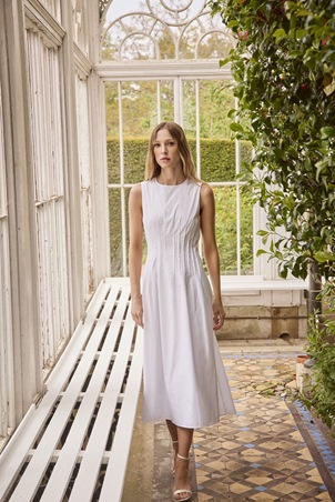 سانتولينا في الإمارات: بداية أنيقة بتوقيع إيطالي