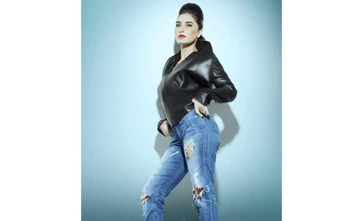 خاص- هل اتخذت فاطمة ناصر قرارها بارتداء الحجاب؟