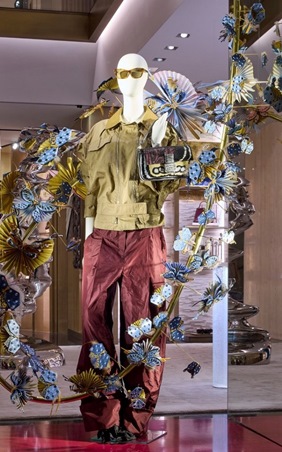 أعياد أوروبا بلمسة FENDI… فراشات تحتفي بالضوء والتفاصيل