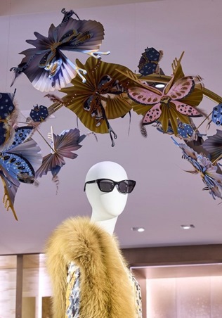 أعياد أوروبا بلمسة FENDI… فراشات تحتفي بالضوء والتفاصيل