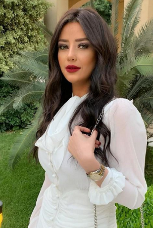 رضوى الشربيني تحتفل بعيد ميلاد ابنتيها