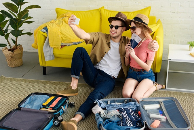 إليكِ فوائد السفر مع زوجك بمفردكما