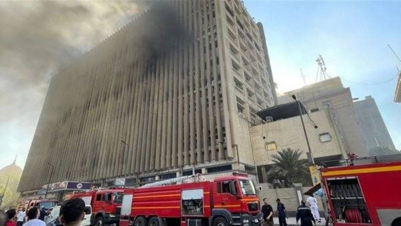 هل تنبأ تامر حسني بحريق «سنترال رمسيس» في ريستارت؟