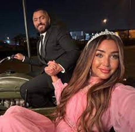 هل تنبأ تامر حسني بحريق «سنترال رمسيس» في ريستارت؟
