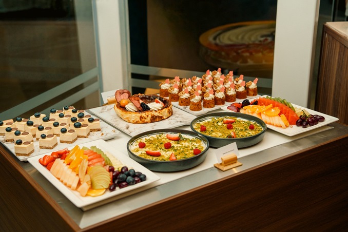 استمتعي بإفطار رمضاني متميز في أوايسيس تِريس آند جاردن - موڤنبيك داون تاون