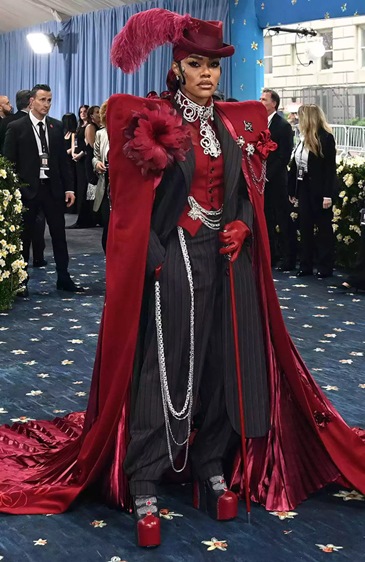 إطلالات حفل Met Gala لعام 2025 تحتفي بالحياكة والنجمات يتألقن بين الكلاسيكية والجرأة