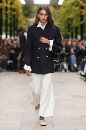 مايكل رايدر يرسّخ هوية سيلين في عرض ربيع وصيف 2026