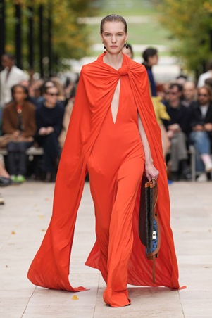 مايكل رايدر يرسّخ هوية سيلين في عرض ربيع وصيف 2026