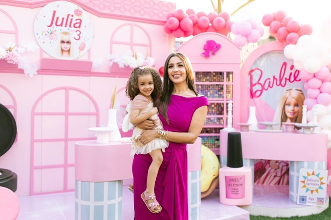 جنات: أربّي ابنتيّ «جوليا وجنات» على تقاليد المغرب